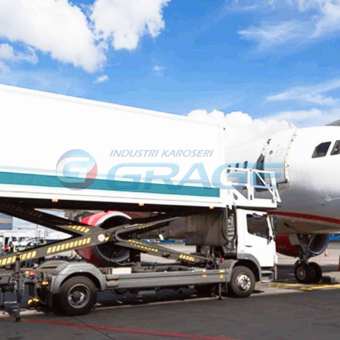 Scissor Lift Catering Car